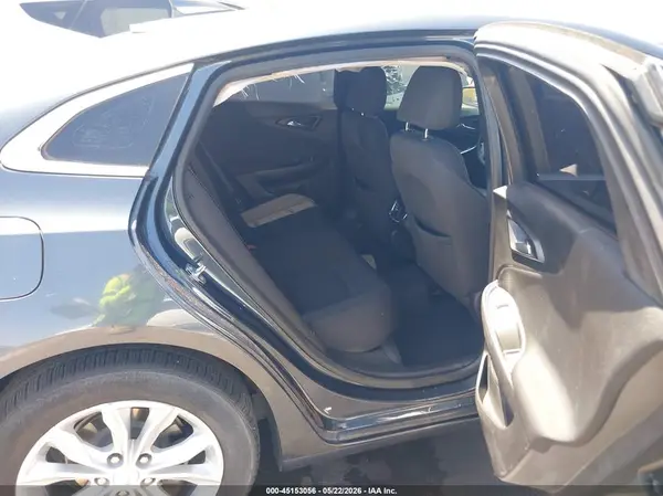 1G1ZD5ST0KF158007 2019 CHEVROLET MALIBU - Image 8