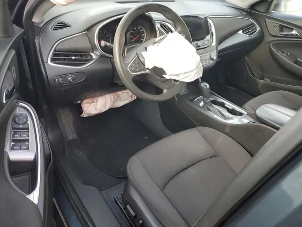 1G1ZD5ST0KF161621 2019 CHEVROLET MALIBU - Image 8