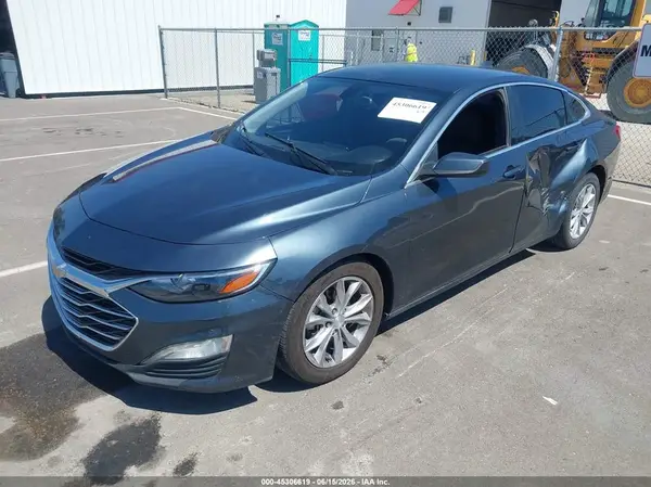 1G1ZD5ST0KF167824 2019 CHEVROLET MALIBU - Image 2