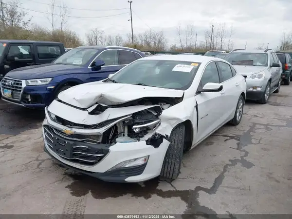 1G1ZD5ST0KF170724 2019 CHEVROLET MALIBU - Image 2