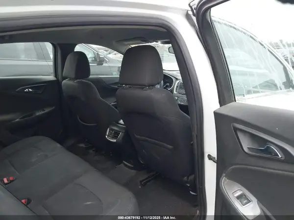 1G1ZD5ST0KF170724 2019 CHEVROLET MALIBU - Image 8