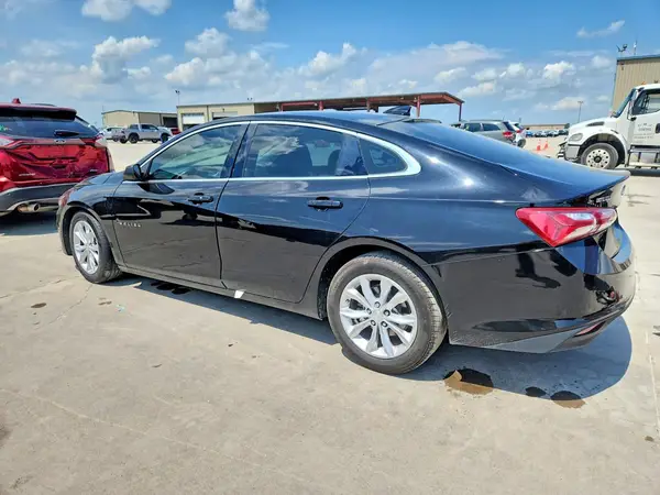 1G1ZD5ST0KF181075 2019 CHEVROLET MALIBU - Image 2