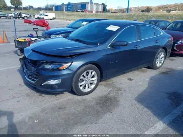 1G1ZD5ST0KF203253 2019 CHEVROLET MALIBU - Image 2