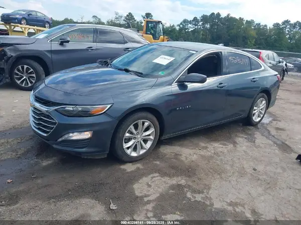 1G1ZD5ST0KF215693 2019 CHEVROLET MALIBU - Image 2