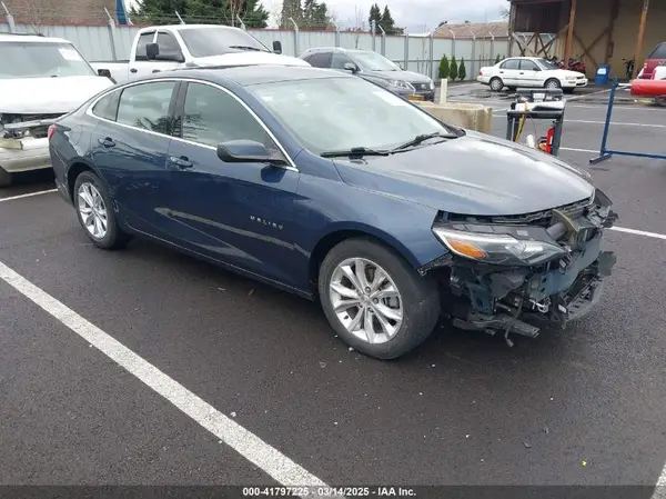 1G1ZD5ST0LF017438 2020 CHEVROLET MALIBU - Image 1