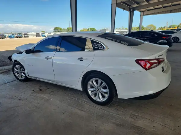 1G1ZD5ST0LF033705 2020 CHEVROLET MALIBU - Image 2