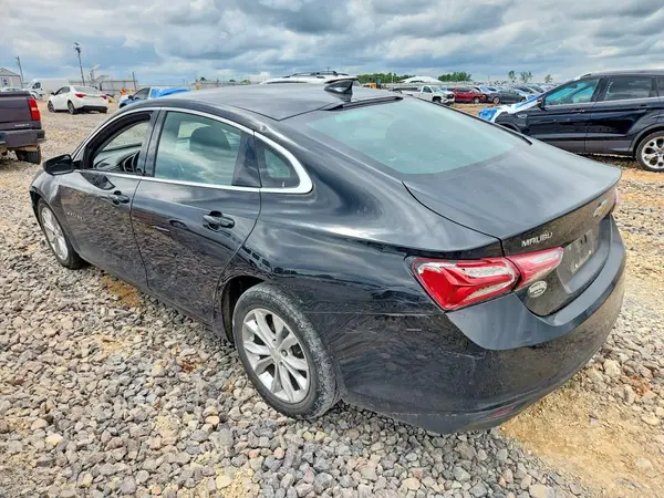 1G1ZD5ST0LF072729 2020 CHEVROLET MALIBU - Image 2