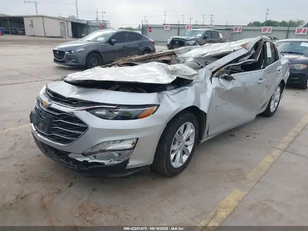1G1ZD5ST0LF081608 2020 CHEVROLET MALIBU - Image 2