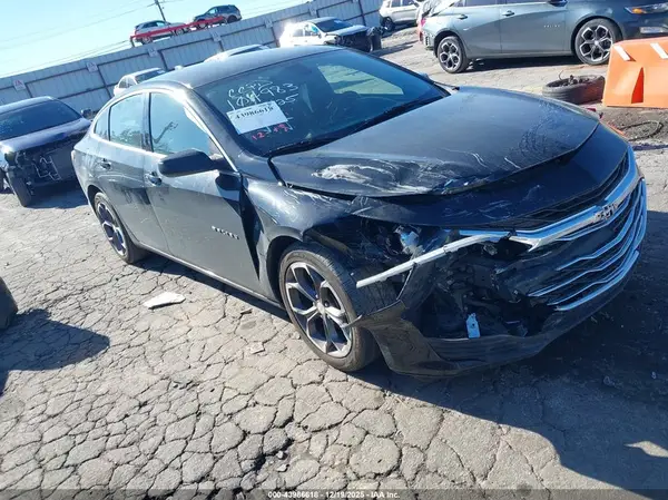 1G1ZD5ST0LF104983 2020 CHEVROLET MALIBU - Image 1
