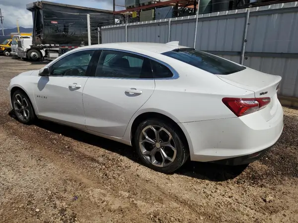 1G1ZD5ST0LF111061 2020 CHEVROLET MALIBU - Image 2