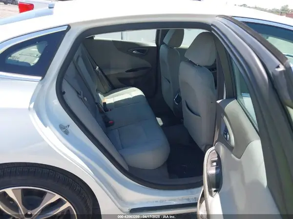 1G1ZD5ST0LF113392 2020 CHEVROLET MALIBU - Image 8