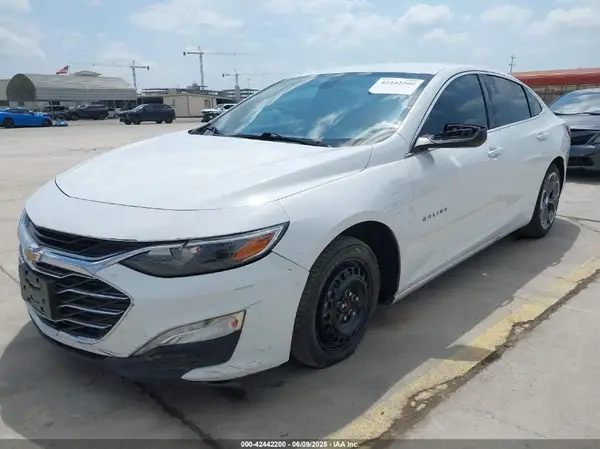 1G1ZD5ST0LF120407 2020 CHEVROLET MALIBU - Image 2