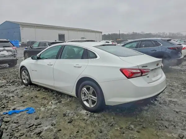 1G1ZD5ST0NF135492 2022 CHEVROLET MALIBU - Image 2