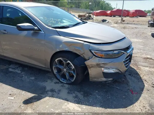 2023 CHEVROLET MALIBU auction photo 6