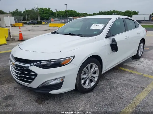 1G1ZD5ST0RF105334 2024 CHEVROLET MALIBU - Image 2