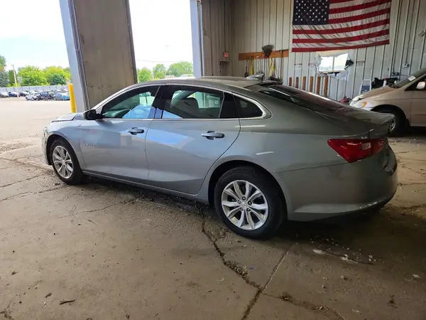 1G1ZD5ST0SF113391 2025 CHEVROLET MALIBU - Image 2
