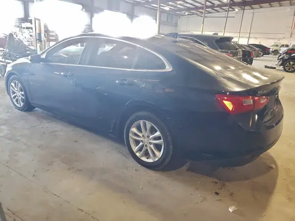 1G1ZD5ST1JF100874 2018 CHEVROLET MALIBU - Image 2