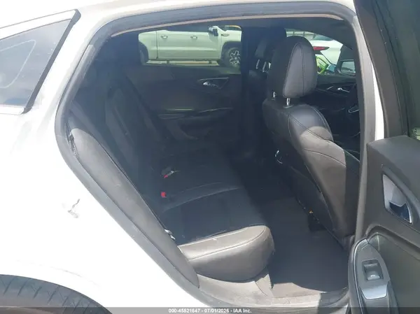 1G1ZD5ST1JF102978 2018 CHEVROLET MALIBU - Image 8