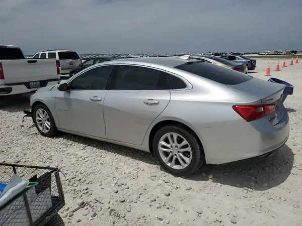 1G1ZD5ST1JF105850 2018 CHEVROLET MALIBU - Image 2