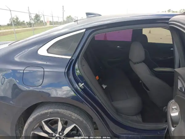 1G1ZD5ST1JF108179 2018 CHEVROLET MALIBU - Image 8