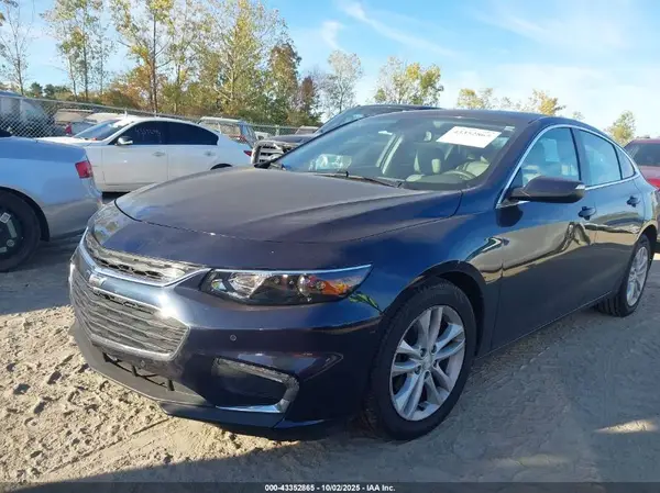 1G1ZD5ST1JF108621 2018 CHEVROLET MALIBU - Image 2
