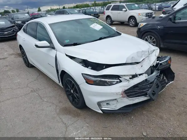 1G1ZD5ST1JF118193 2018 CHEVROLET MALIBU - Image 1