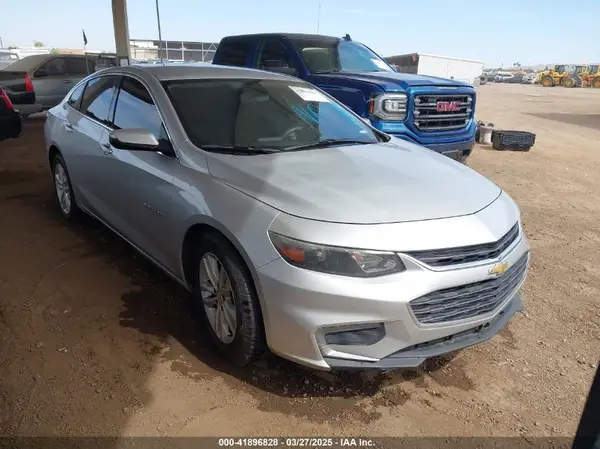 1G1ZD5ST1JF122096 2018 CHEVROLET MALIBU - Image 1
