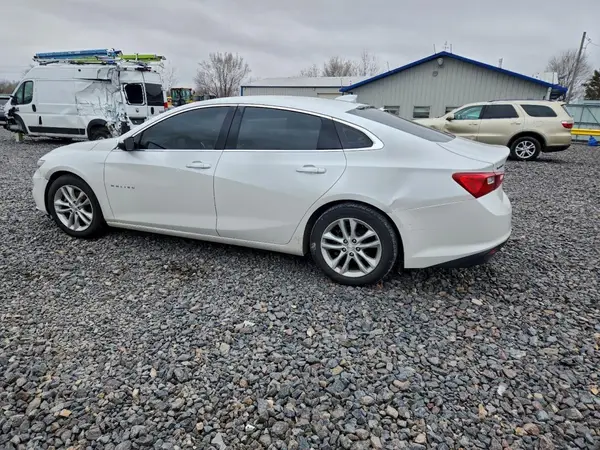 1G1ZD5ST1JF123989 2018 CHEVROLET MALIBU - Image 2