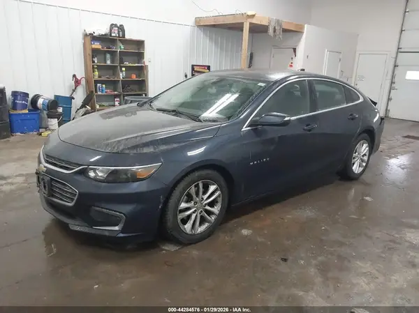 1G1ZD5ST1JF126309 2018 CHEVROLET MALIBU - Image 2
