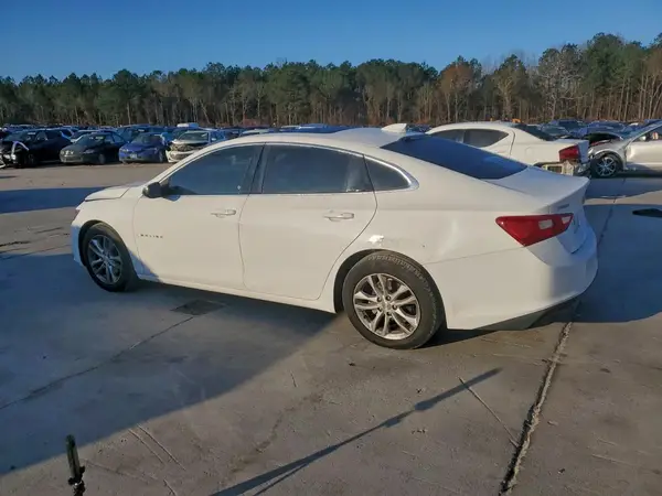 1G1ZD5ST1JF130067 2018 CHEVROLET MALIBU - Image 2