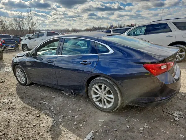 1G1ZD5ST1JF131168 2018 CHEVROLET MALIBU - Image 2