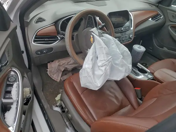 1G1ZD5ST1JF133776 2018 CHEVROLET MALIBU - Image 8