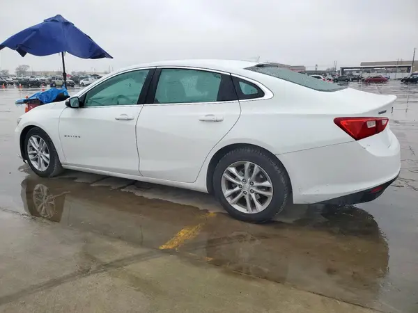 1G1ZD5ST1JF134409 2018 CHEVROLET MALIBU - Image 2