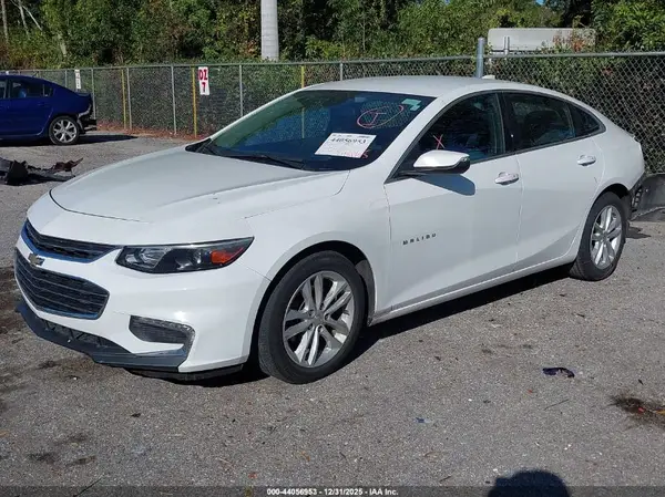 1G1ZD5ST1JF136354 2018 CHEVROLET MALIBU - Image 2