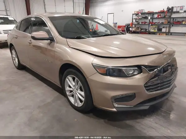 1G1ZD5ST1JF136368 2018 CHEVROLET MALIBU - Image 1