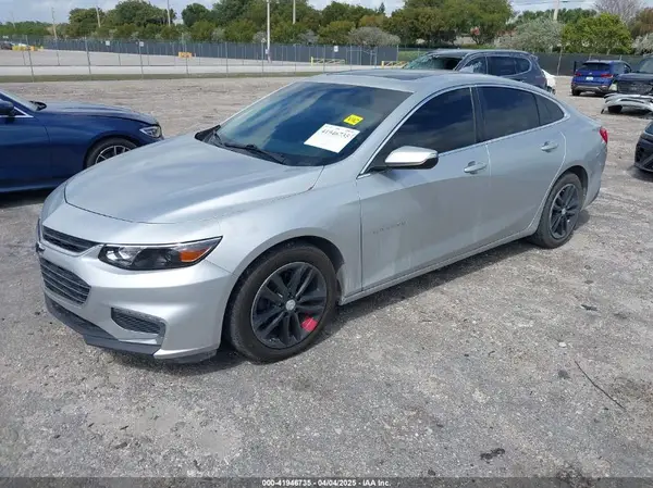 1G1ZD5ST1JF138069 2018 CHEVROLET MALIBU - Image 2