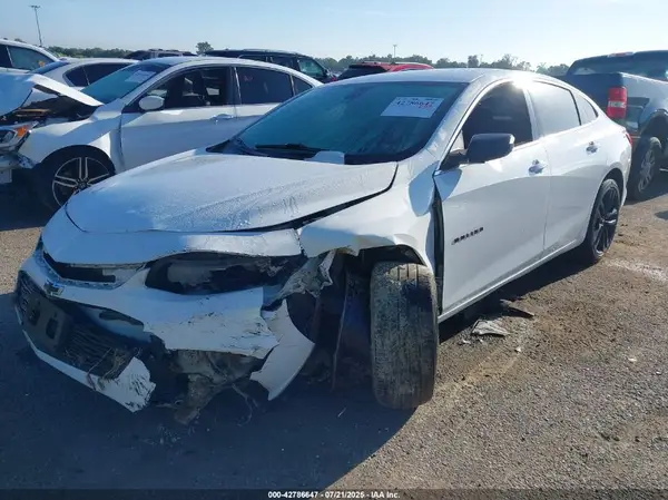 1G1ZD5ST1JF143028 2018 CHEVROLET MALIBU - Image 2