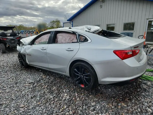1G1ZD5ST1JF143207 2018 CHEVROLET MALIBU - Image 2
