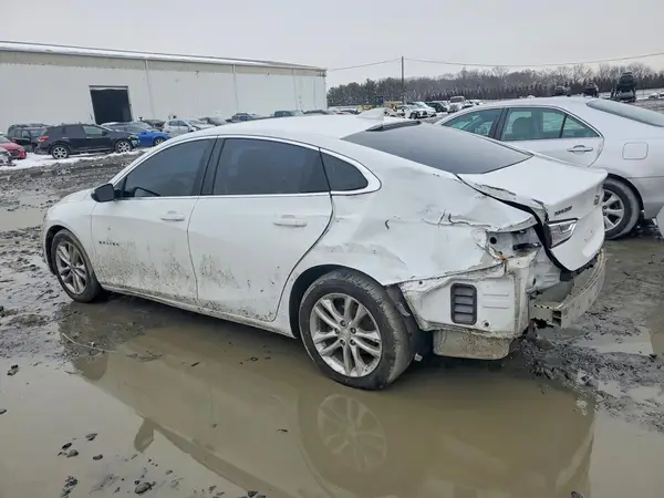 1G1ZD5ST1JF144051 2018 CHEVROLET MALIBU - Image 2