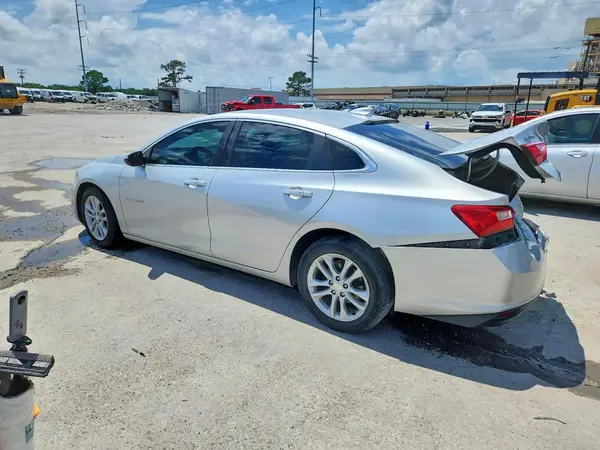 1G1ZD5ST1JF144146 2018 CHEVROLET MALIBU - Image 2