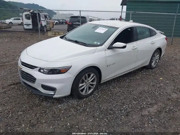 1G1ZD5ST1JF145717 2018 CHEVROLET MALIBU - Image 2