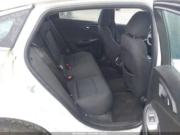 1G1ZD5ST1JF145717 2018 CHEVROLET MALIBU - Image 8