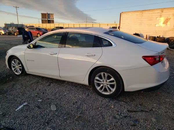 1G1ZD5ST1JF145748 2018 CHEVROLET MALIBU - Image 2