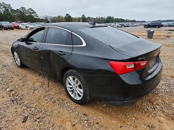 1G1ZD5ST1JF149198 2018 CHEVROLET MALIBU - Image 2