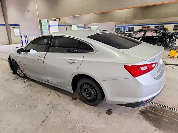 1G1ZD5ST1JF154448 2018 CHEVROLET MALIBU - Image 2