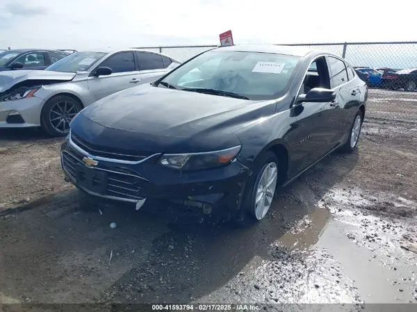 1G1ZD5ST1JF154823 2018 CHEVROLET MALIBU - Image 2