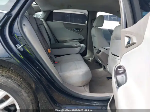 1G1ZD5ST1JF154823 2018 CHEVROLET MALIBU - Image 8