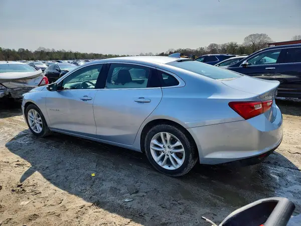 1G1ZD5ST1JF155941 2018 CHEVROLET MALIBU - Image 2
