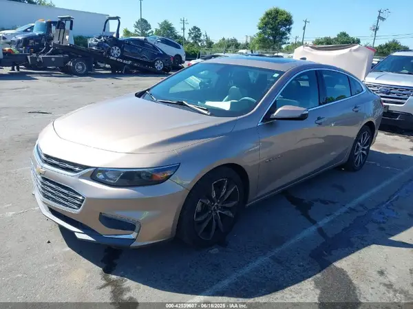 1G1ZD5ST1JF156751 2018 CHEVROLET MALIBU - Image 2