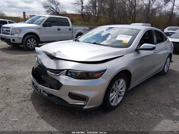 1G1ZD5ST1JF157138 2018 CHEVROLET MALIBU - Image 2